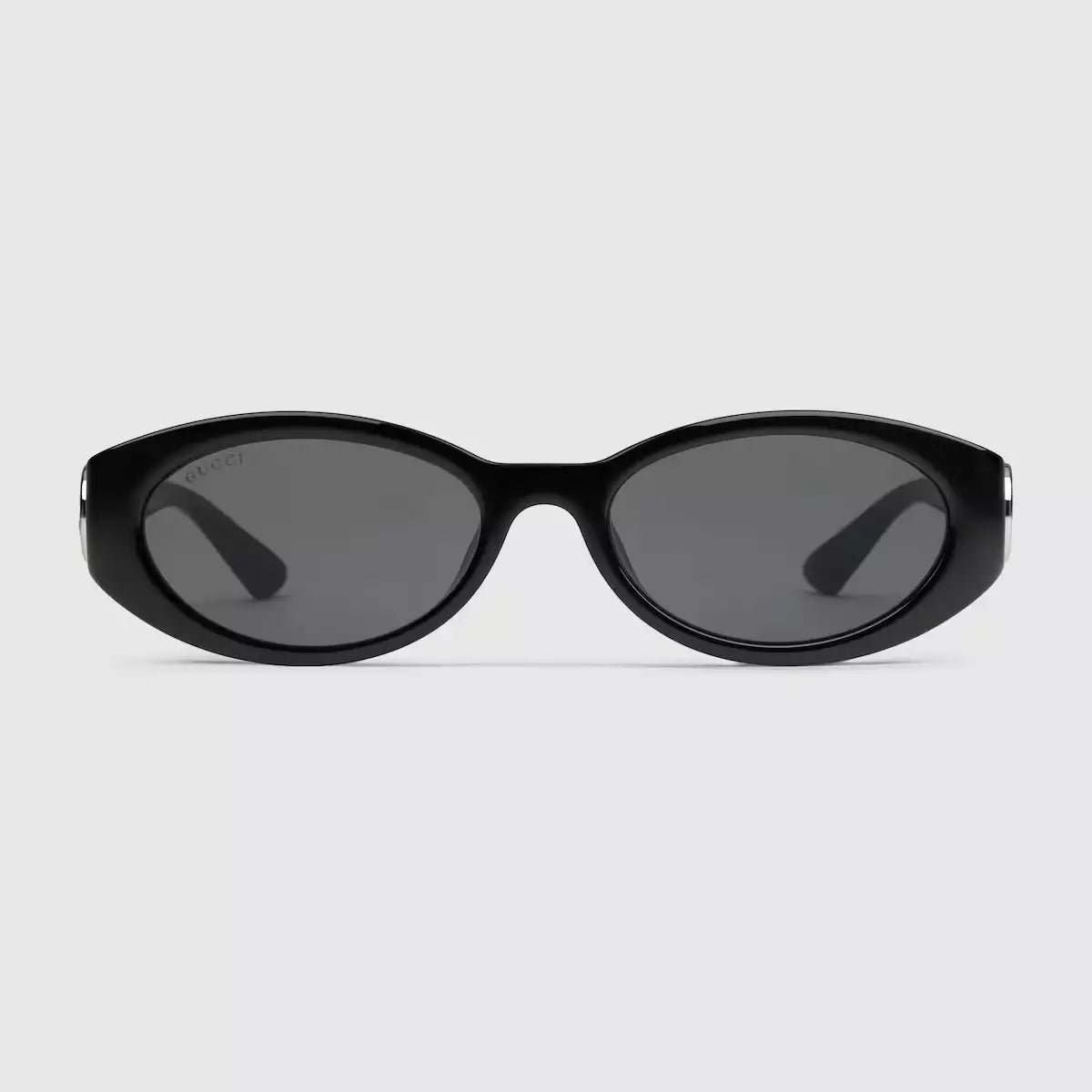 Gucci Oval frame sunglasses • Black